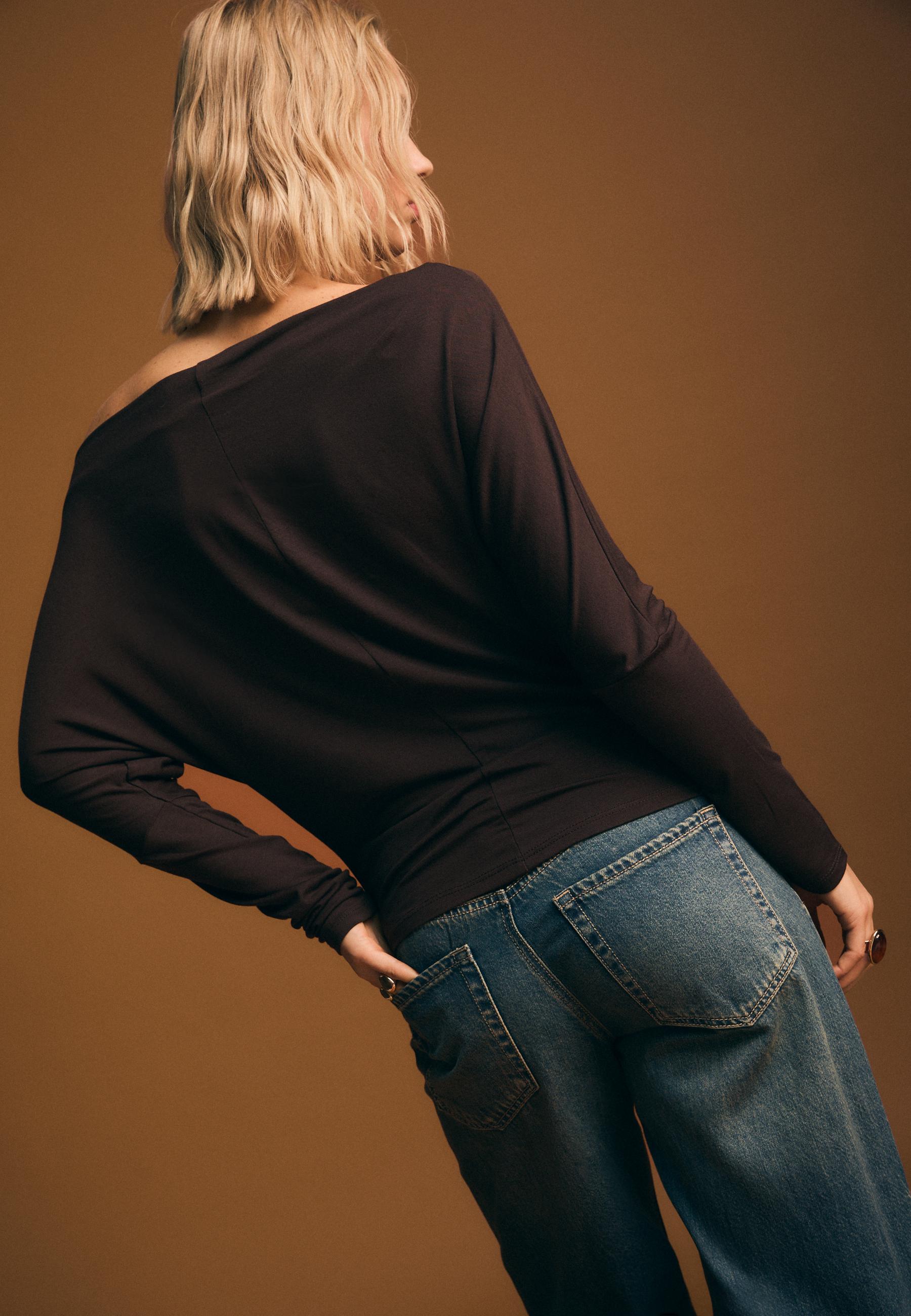 Camiseta Asimétrica en tejido modal